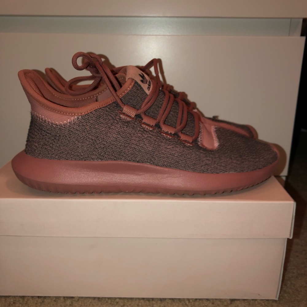 Adidas tubular shadow
